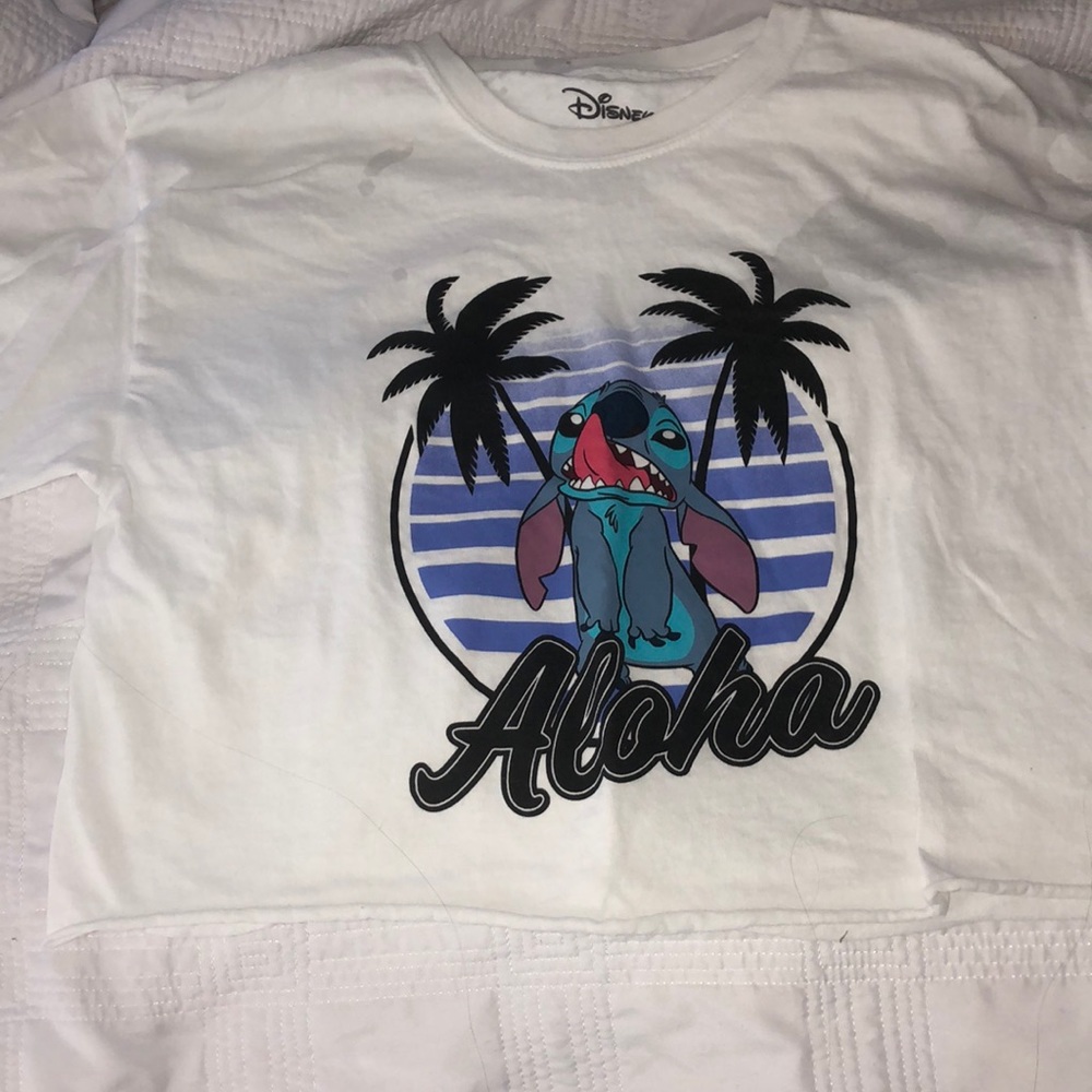 brand new stitch t-shirt an adult large